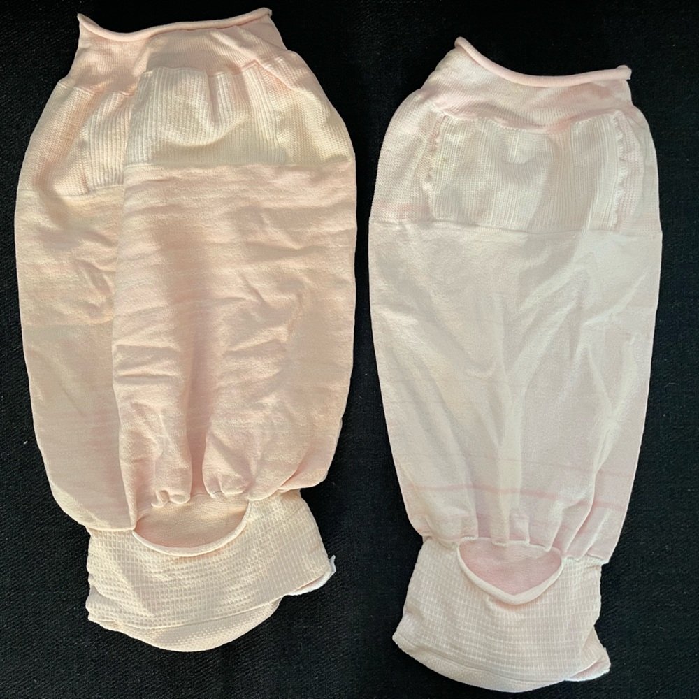 NWOT Pink Swaddelini Small and Large